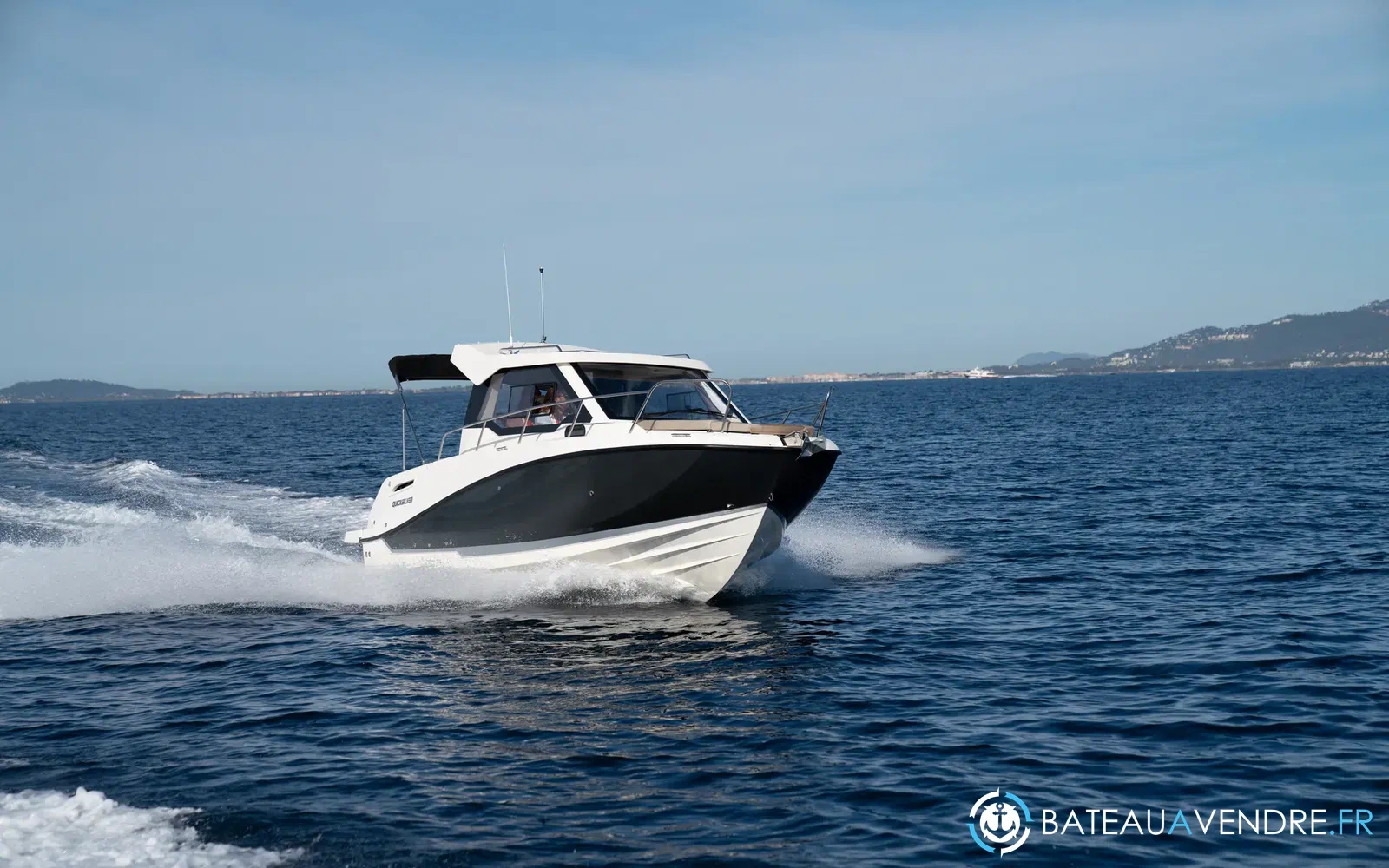 slider 2 Quicksilver Activ 705 Weekend