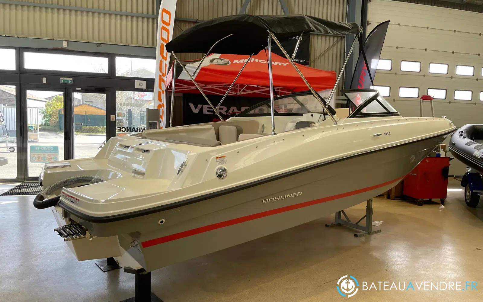 slider 5 Bayliner VR4 OB