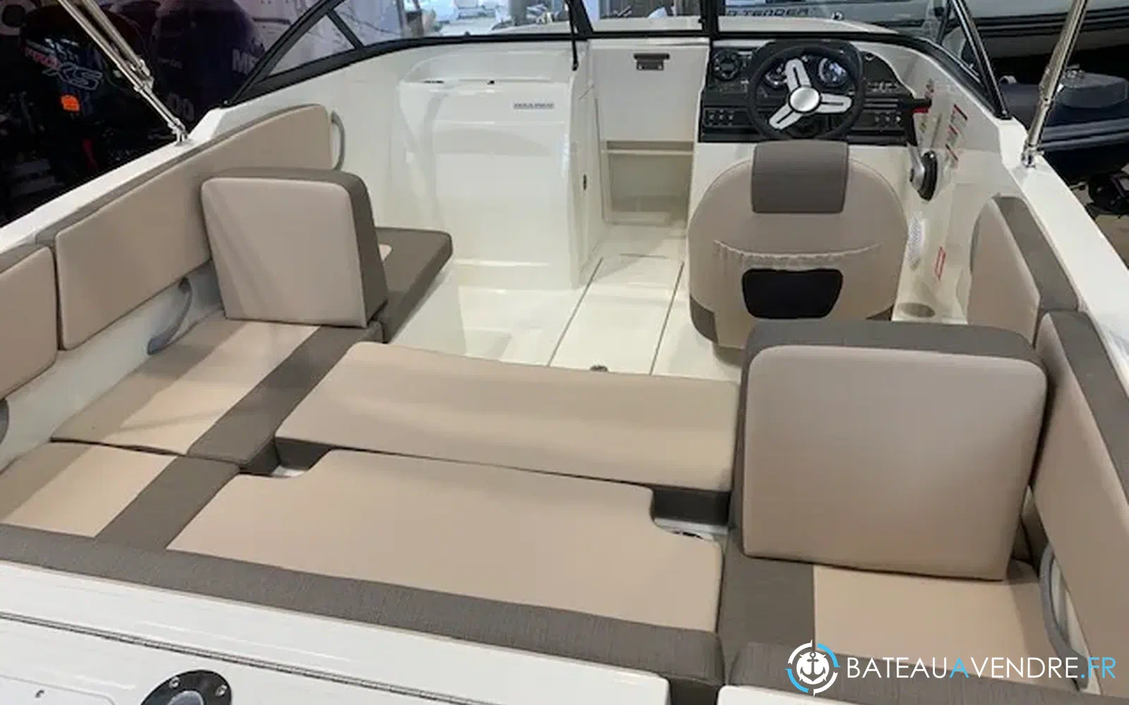 slider 7 Bayliner VR4 OB