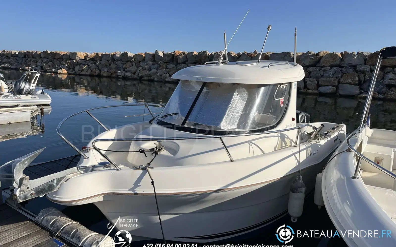 slider 3 Quicksilver 640 Pilothouse