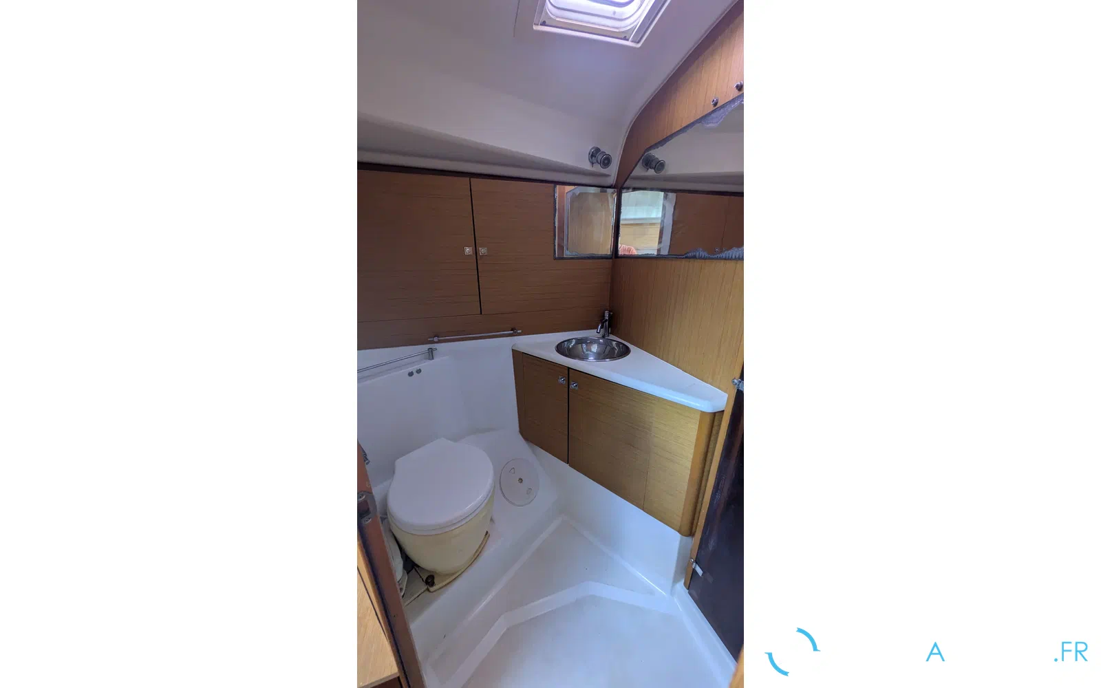 slider 12 Jeanneau Sun Odyssey 45 DS
