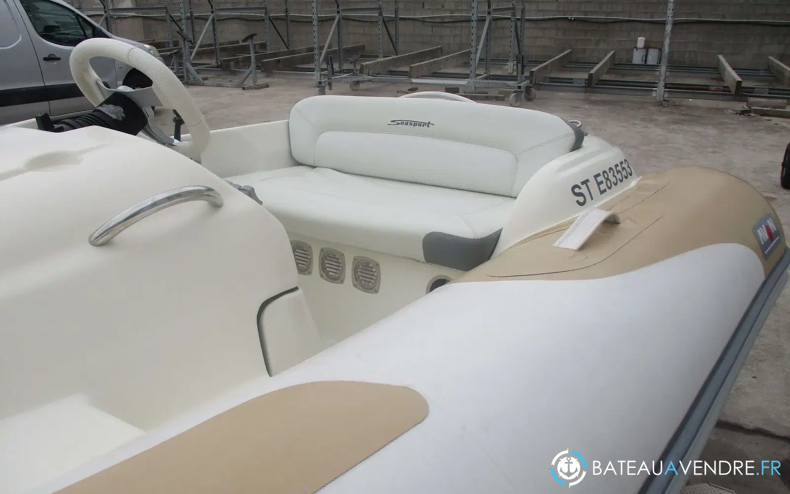 slider 3 Avon Seasport 330