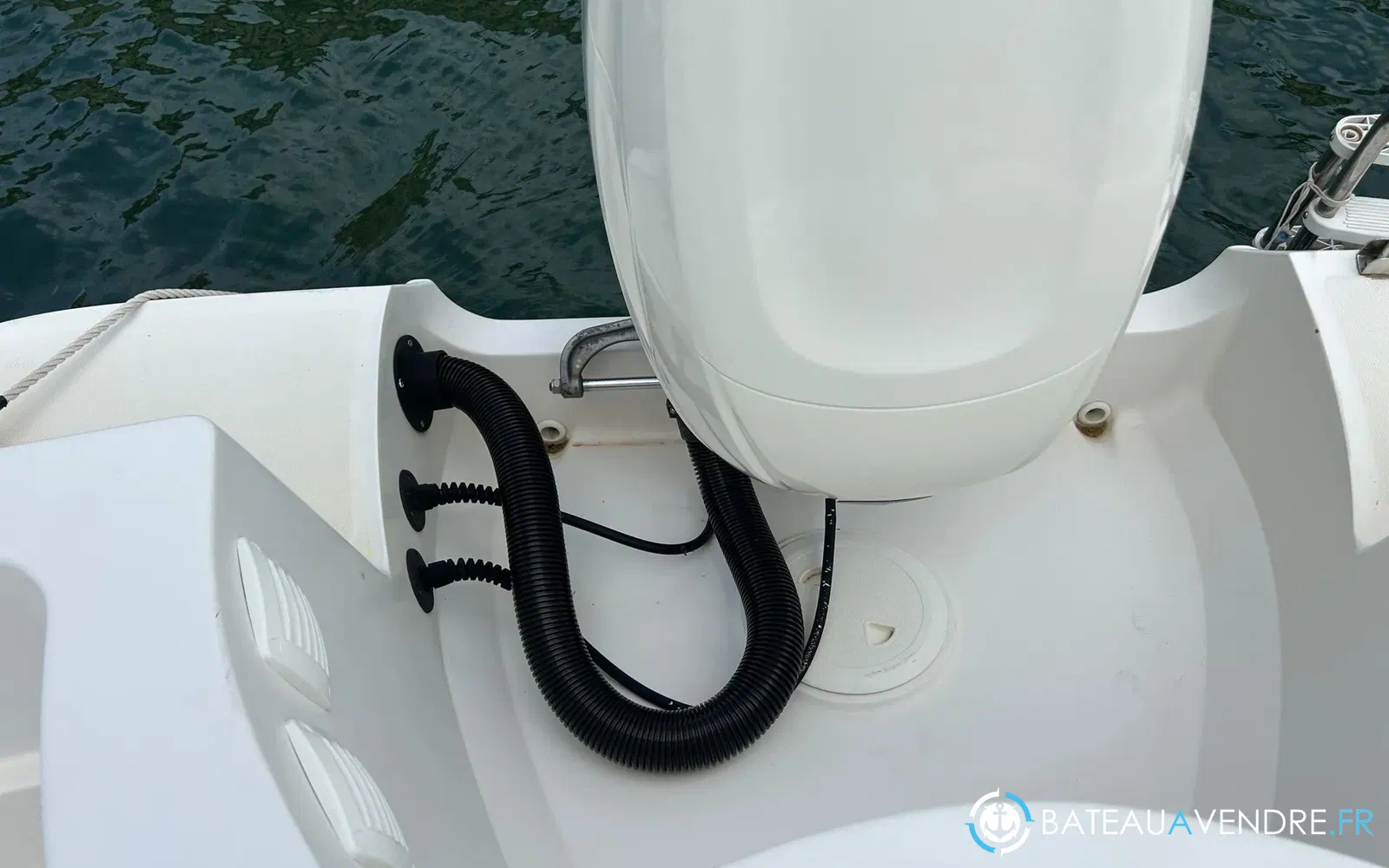 slider 5 Quicksilver 635 Commander