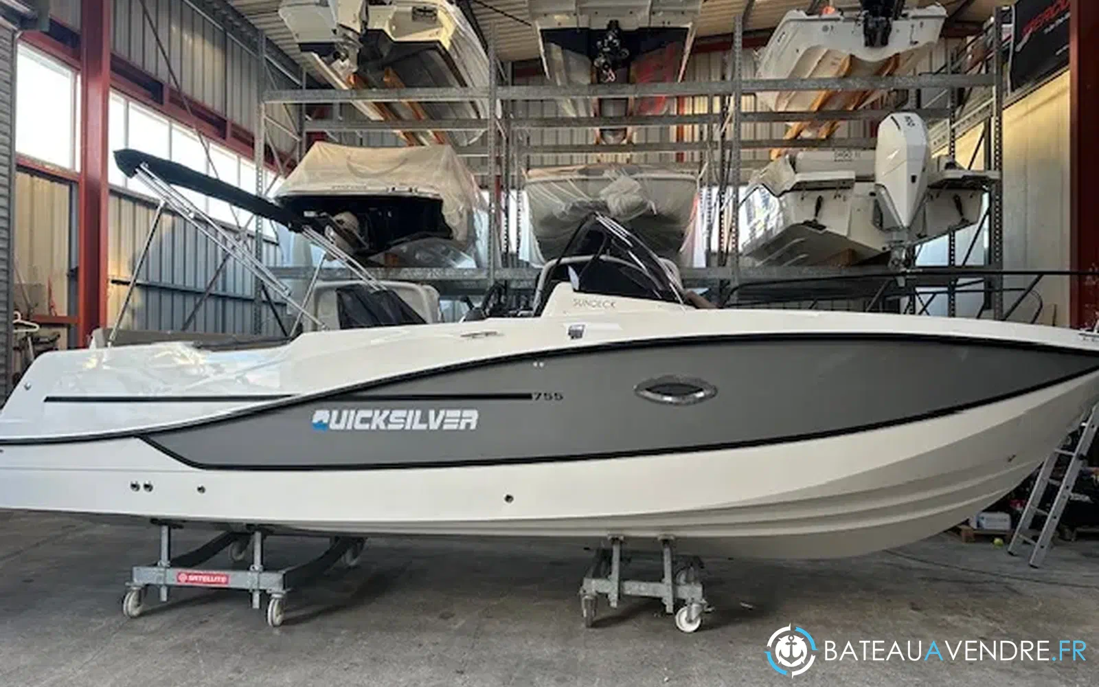 slider 0 Quicksilver Activ 755 Sundeck