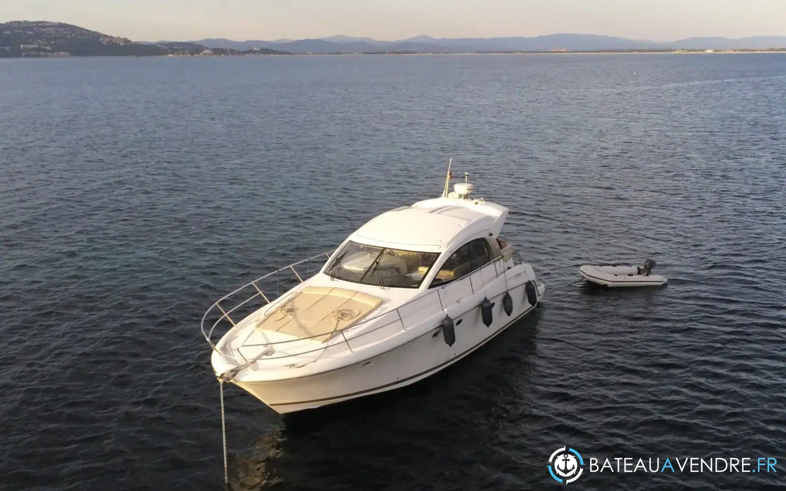 slider 6 Jeanneau Prestige 38 S