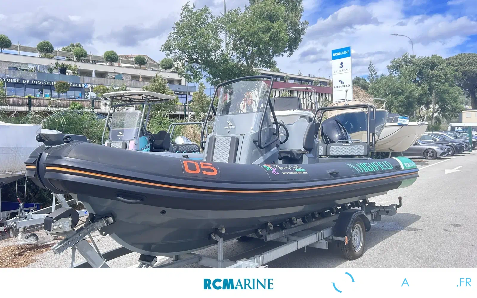 slider 8 Highfield Patrol 660