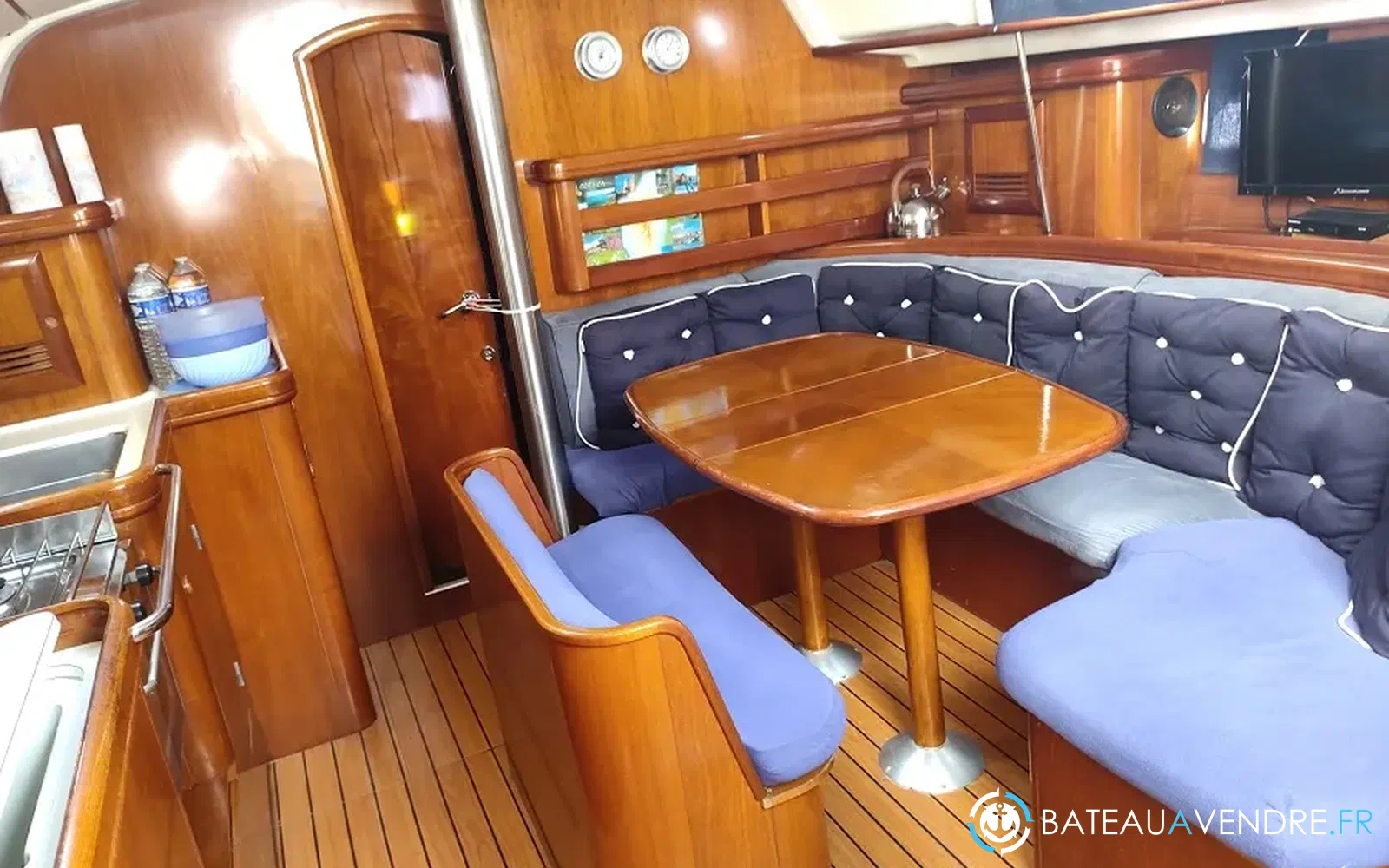 slider 26 Beneteau Oceanis 411 Celebration Performance