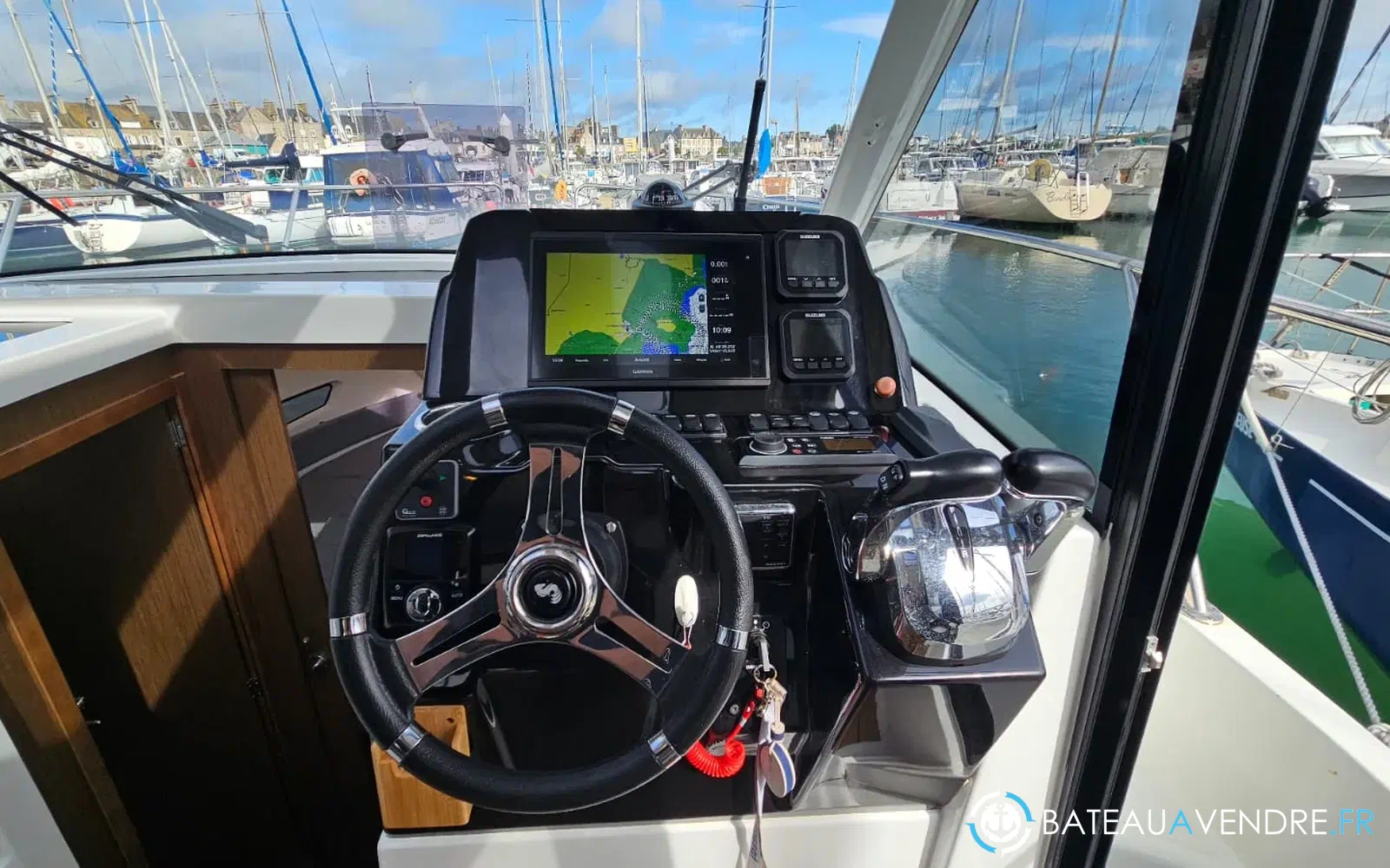 slider 3 Beneteau Antares 9 OB