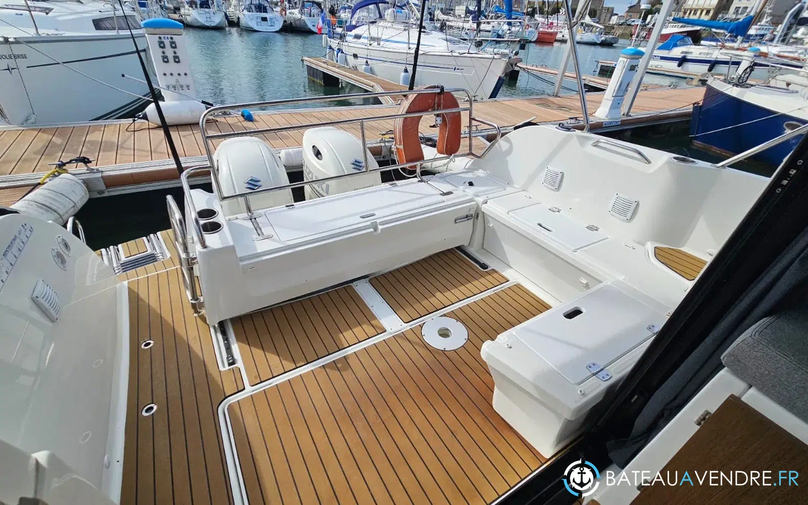 slider 7 Beneteau Antares 9 OB