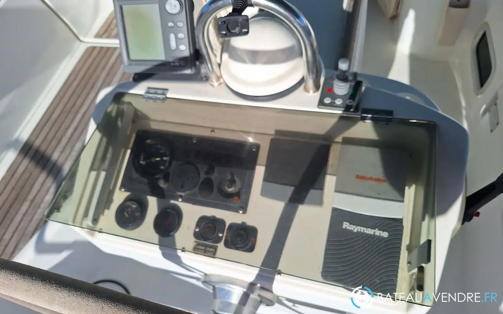 slider 15 Beneteau Oceanis 411
