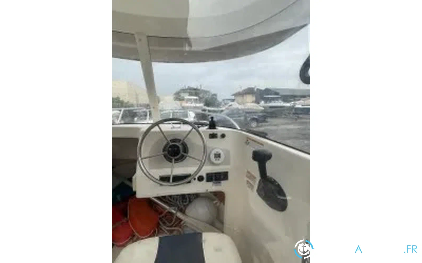 slider 1 Quicksilver 500 Pilothouse