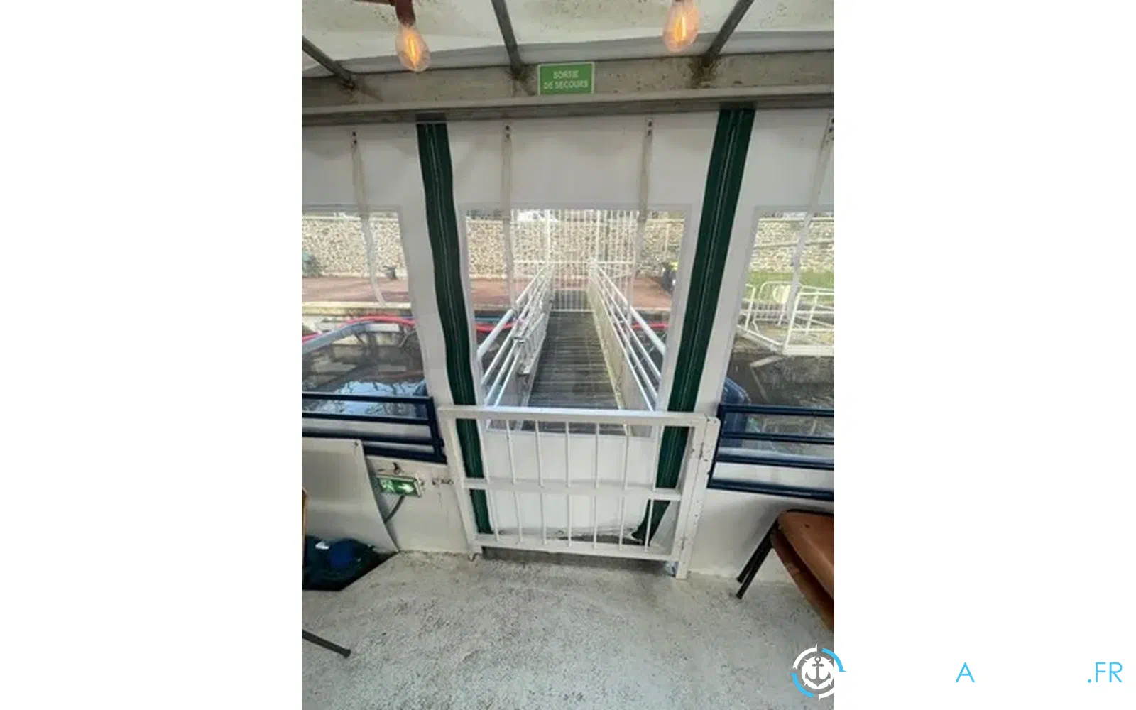 slider 9 Bateau Passagers 100 pax EF ERP Bar 2 terrasses