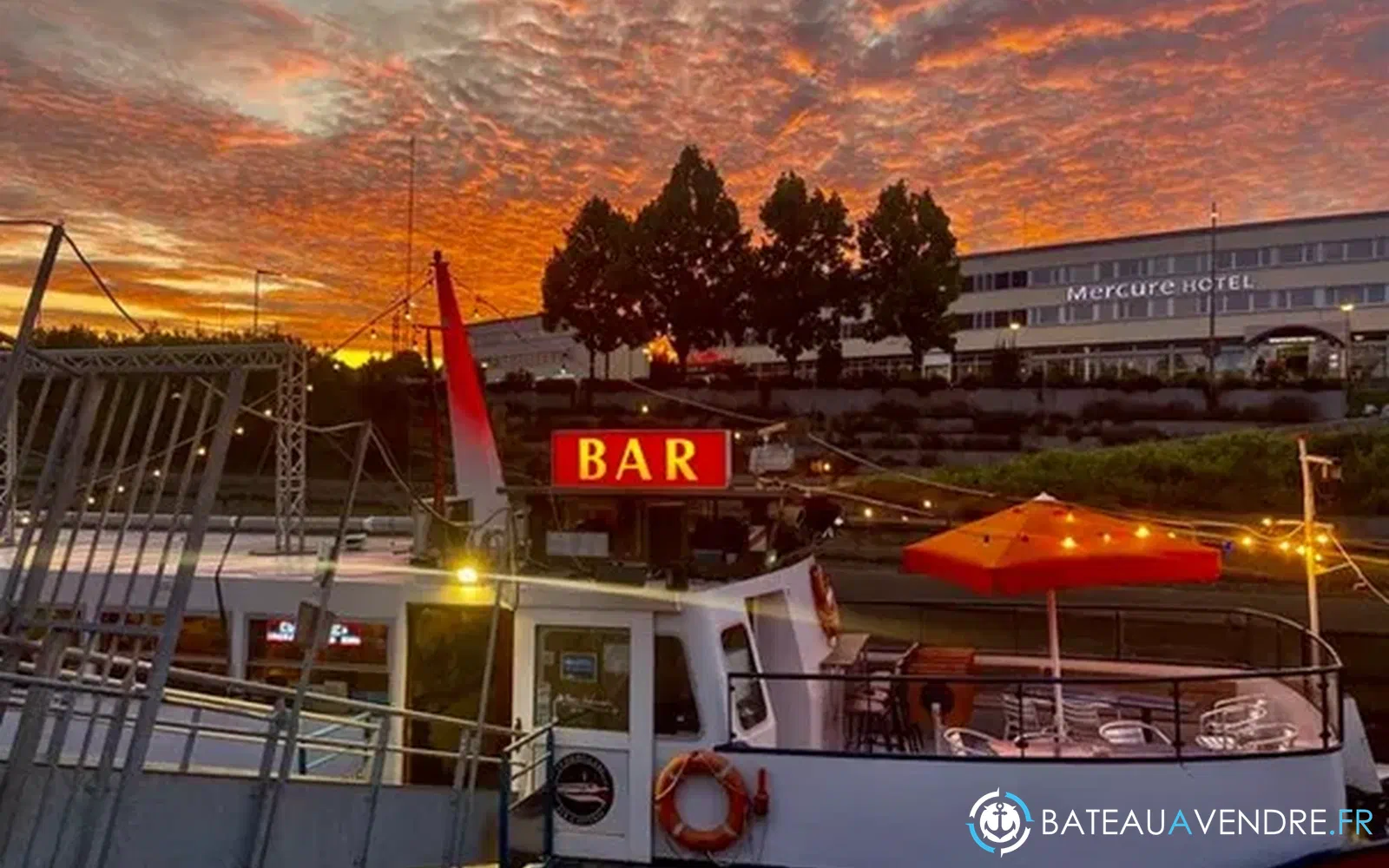 slider 28 Bateau Passagers 100 pax EF ERP Bar 2 terrasses