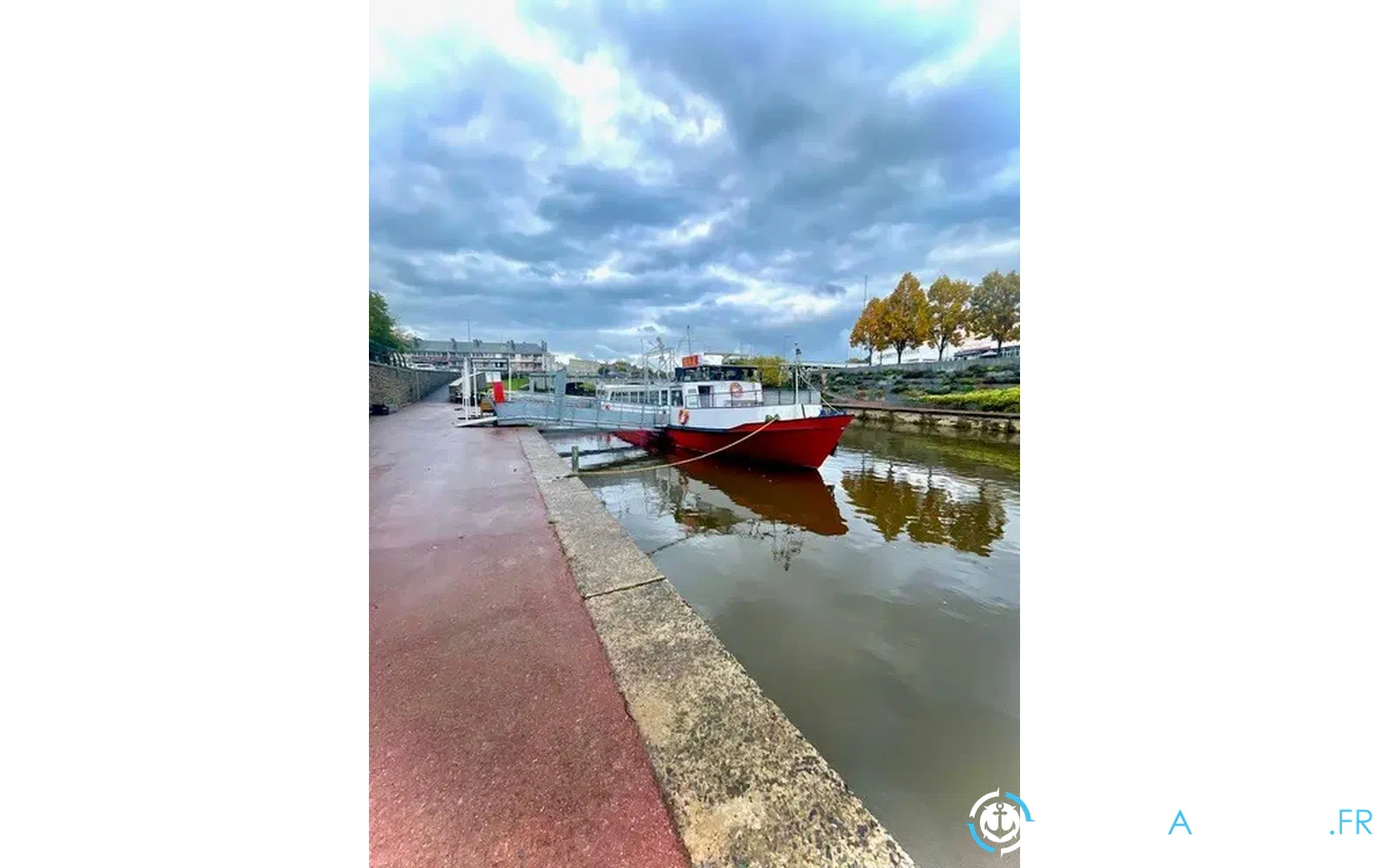 slider 30 Bateau Passagers 100 pax EF ERP Bar 2 terrasses