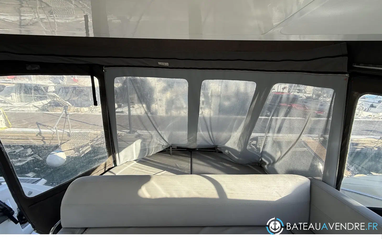 slider 10 Beneteau Flyer Gran Turismo 44
