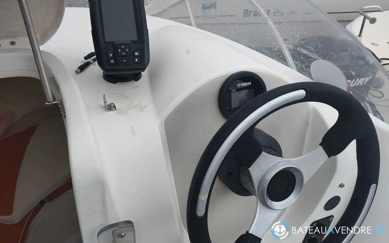 slider 10 Quicksilver 470 Cruiser