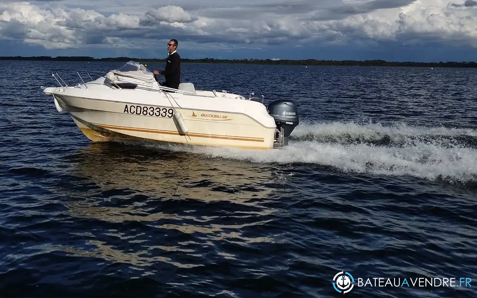 slider 1 Quicksilver 470 Cruiser