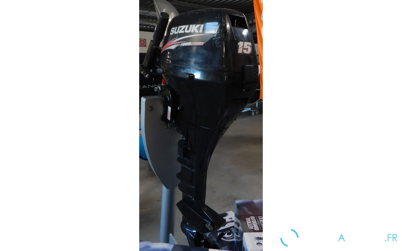 slider 1 MOTEUR SUZUKI DF15