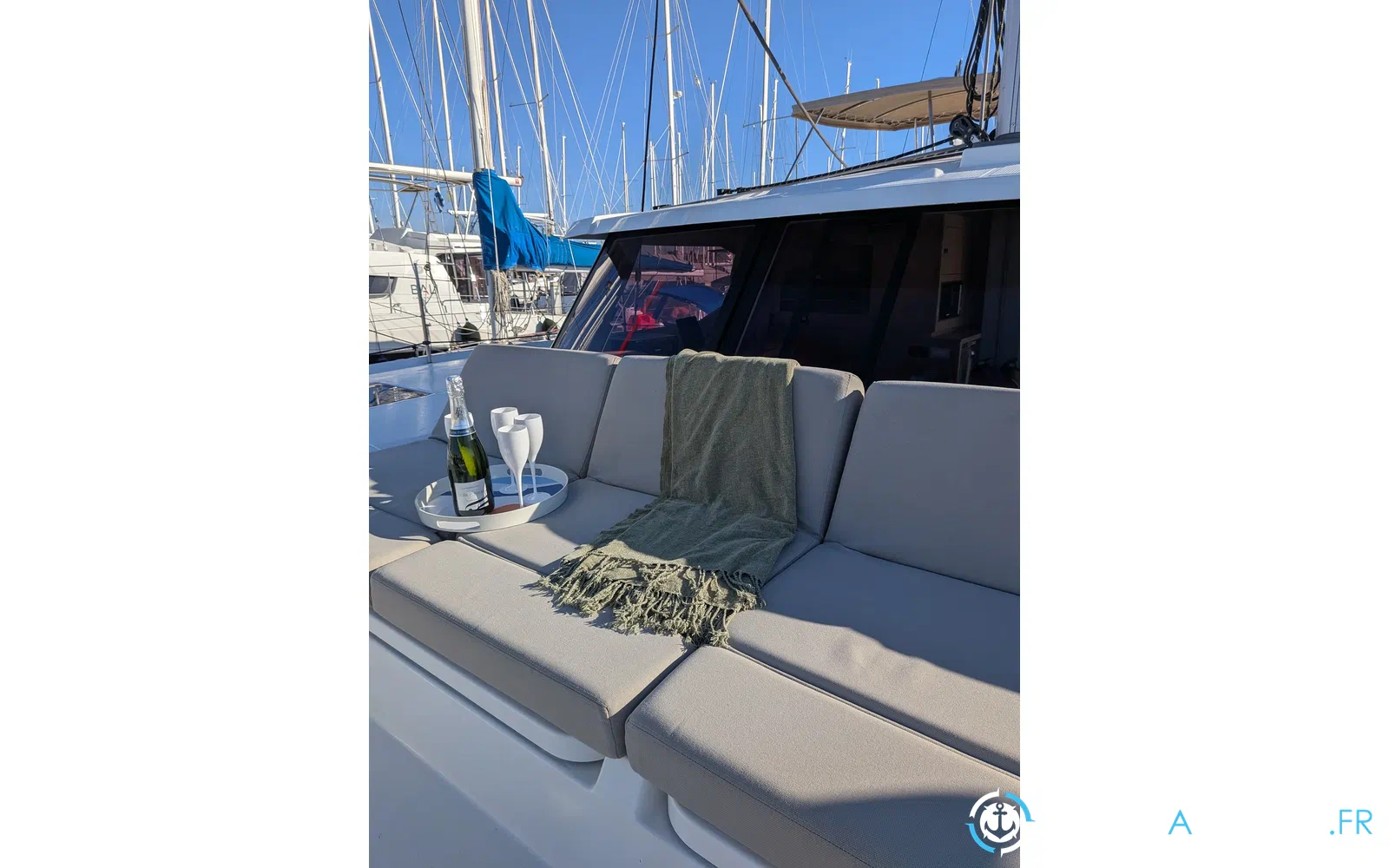 slider 11 Fountaine Pajot Astrea 42