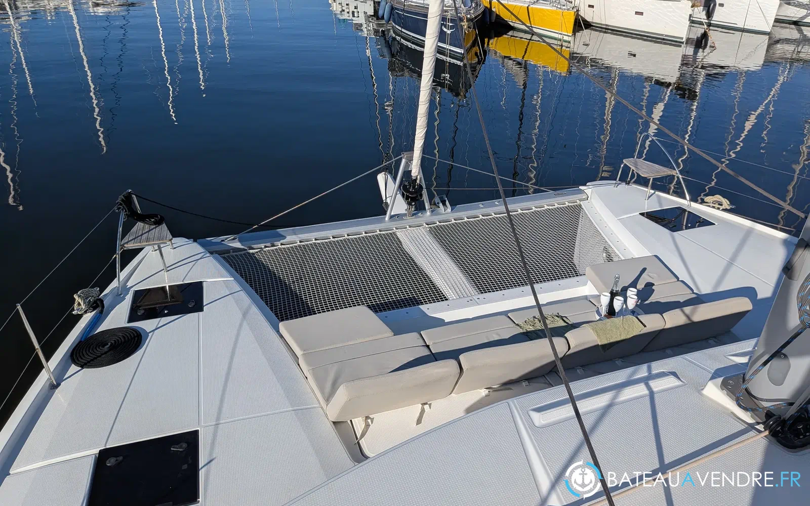 slider 14 Fountaine Pajot Astrea 42