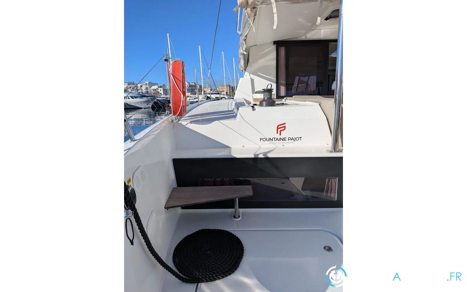 slider 21 Fountaine Pajot Astrea 42