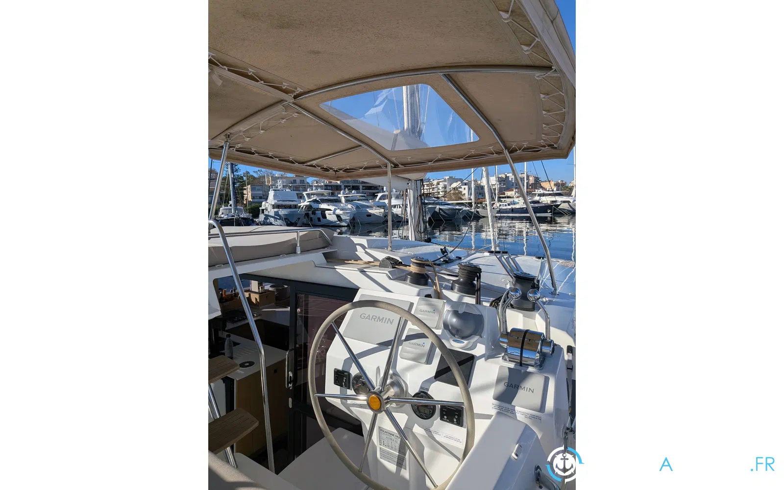 slider 25 Fountaine Pajot Astrea 42