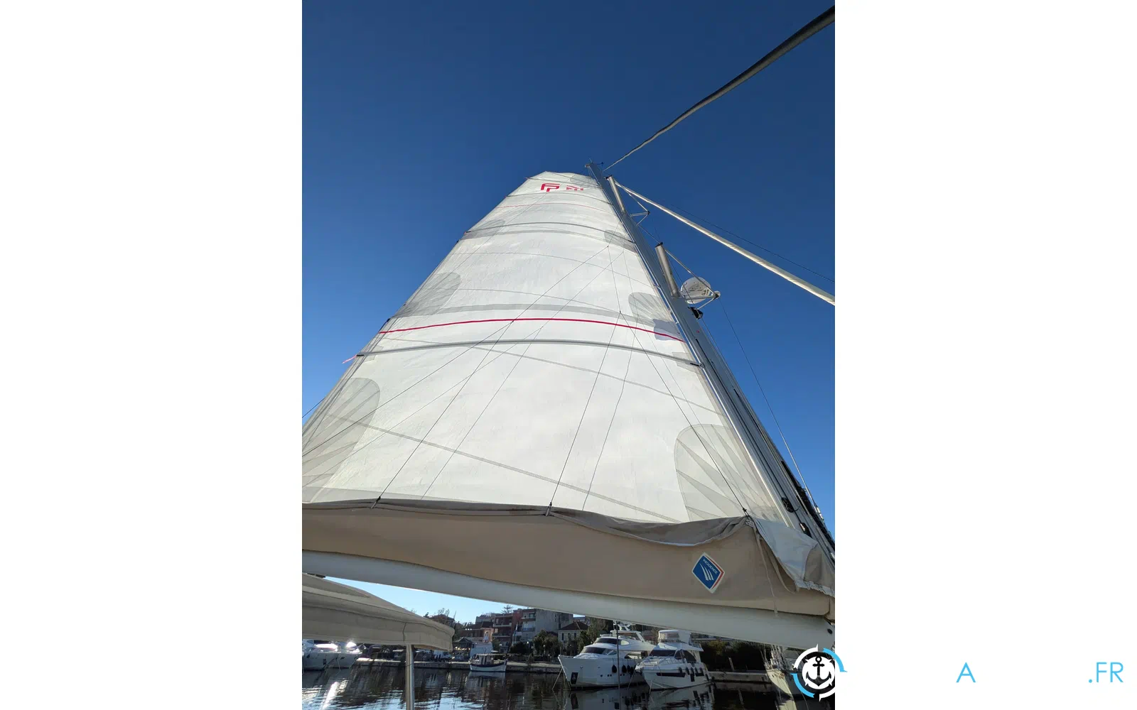 slider 34 Fountaine Pajot Astrea 42