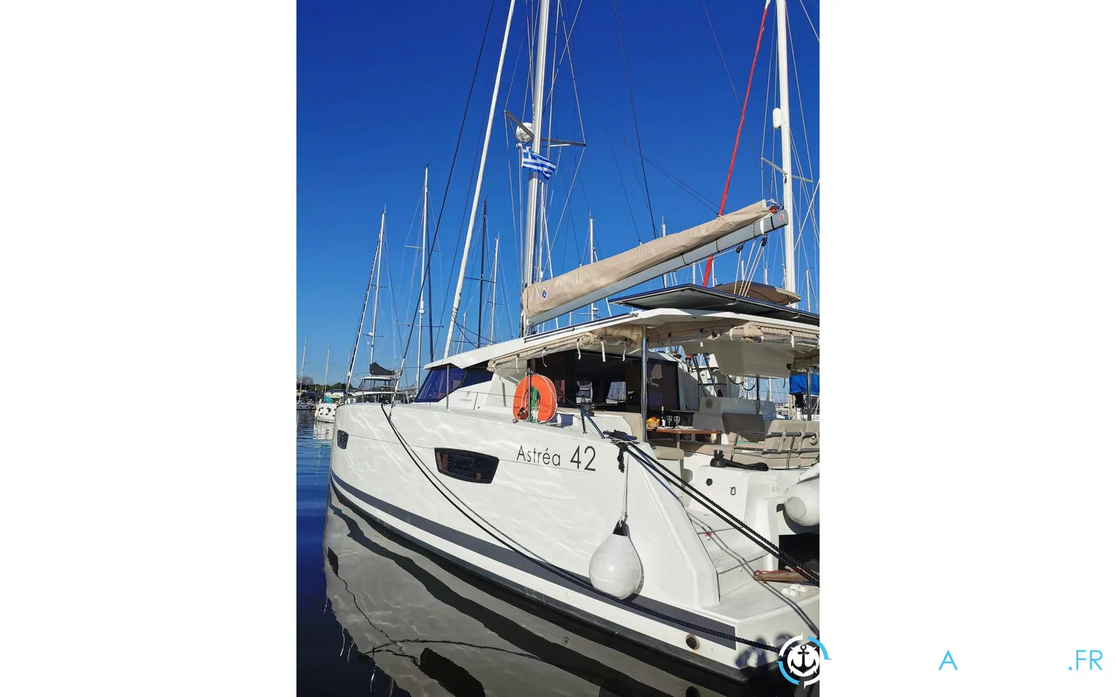 slider 5 Fountaine Pajot Astrea 42