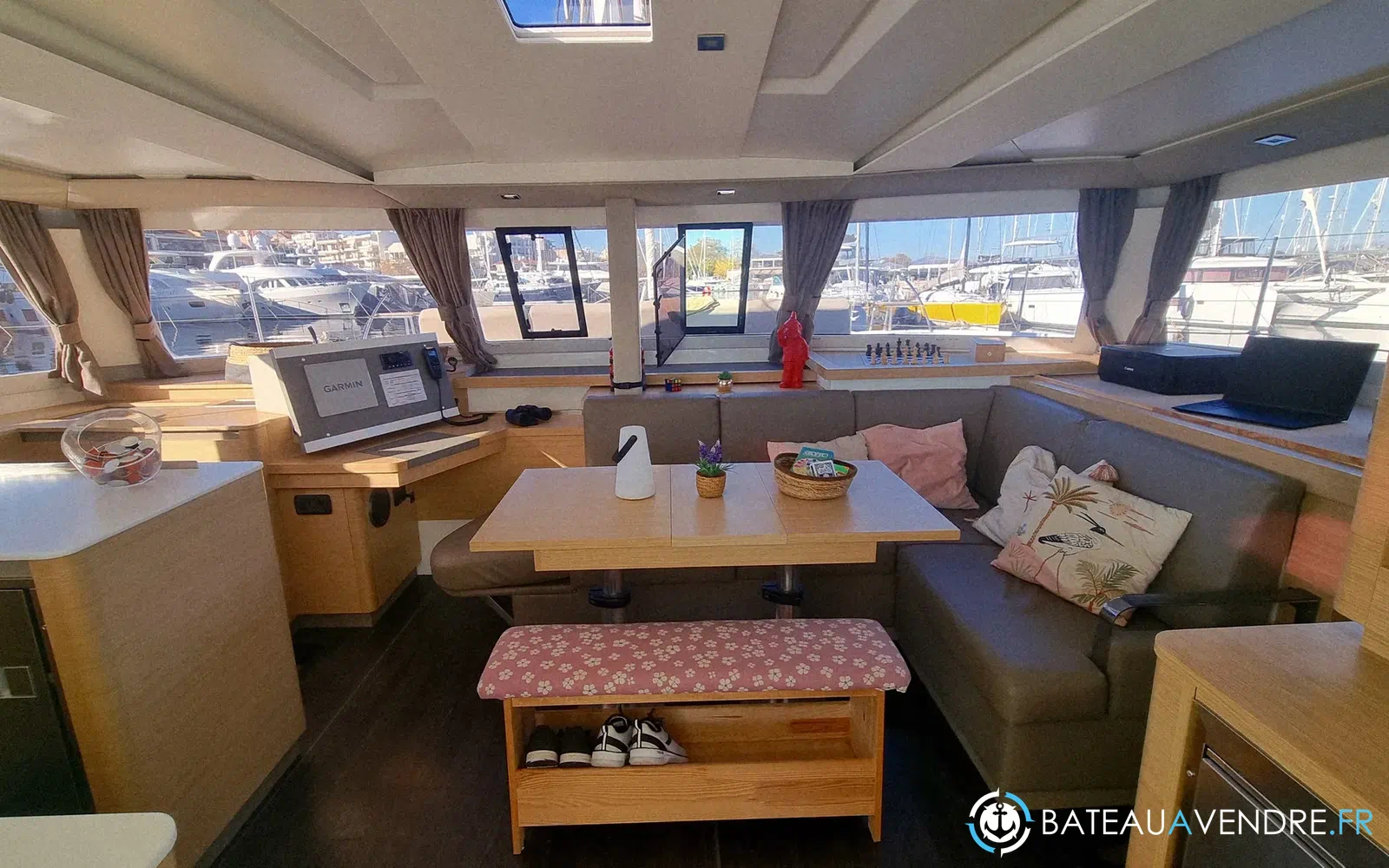 slider 55 Fountaine Pajot Astrea 42