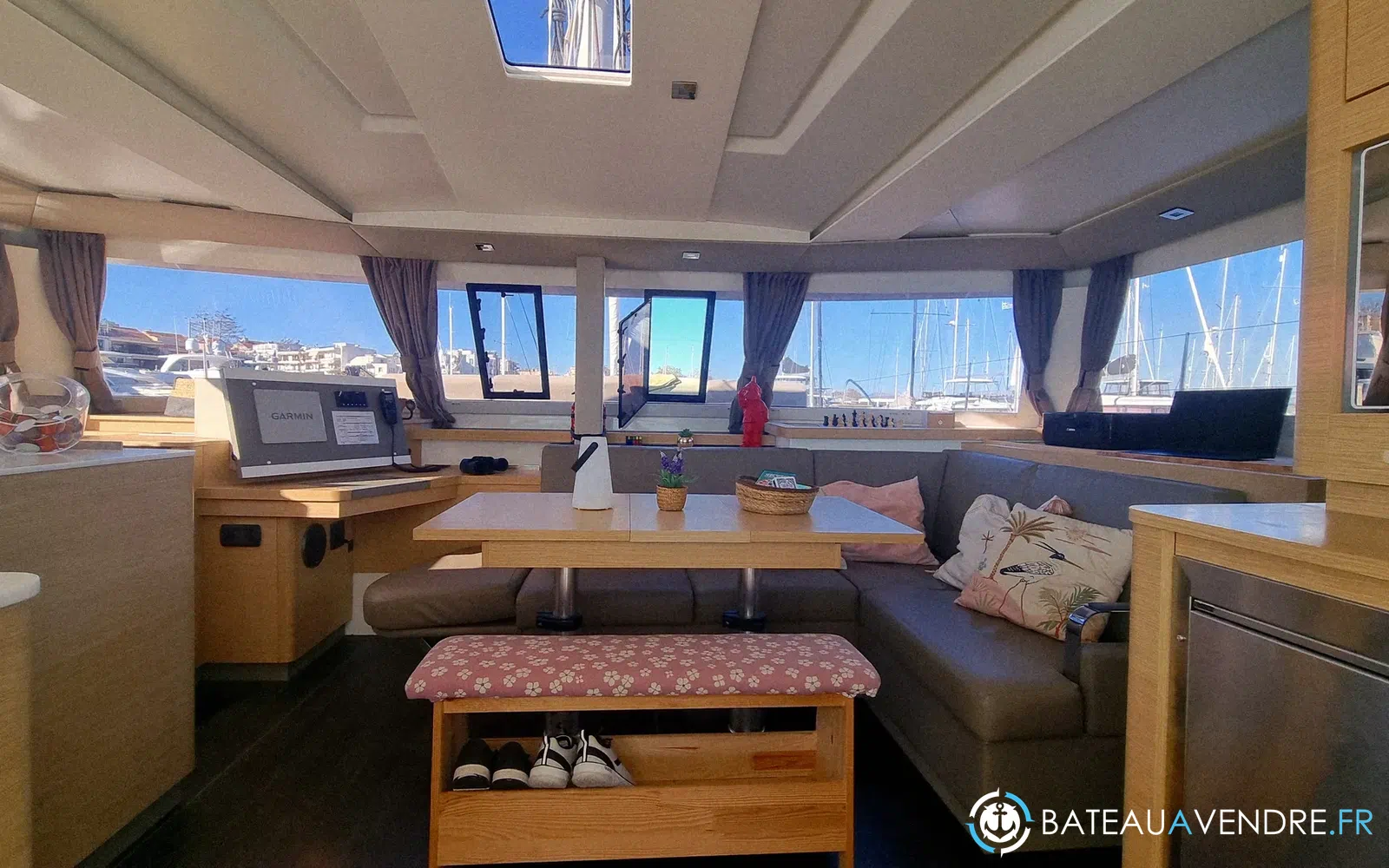 slider 1 Fountaine Pajot Astrea 42