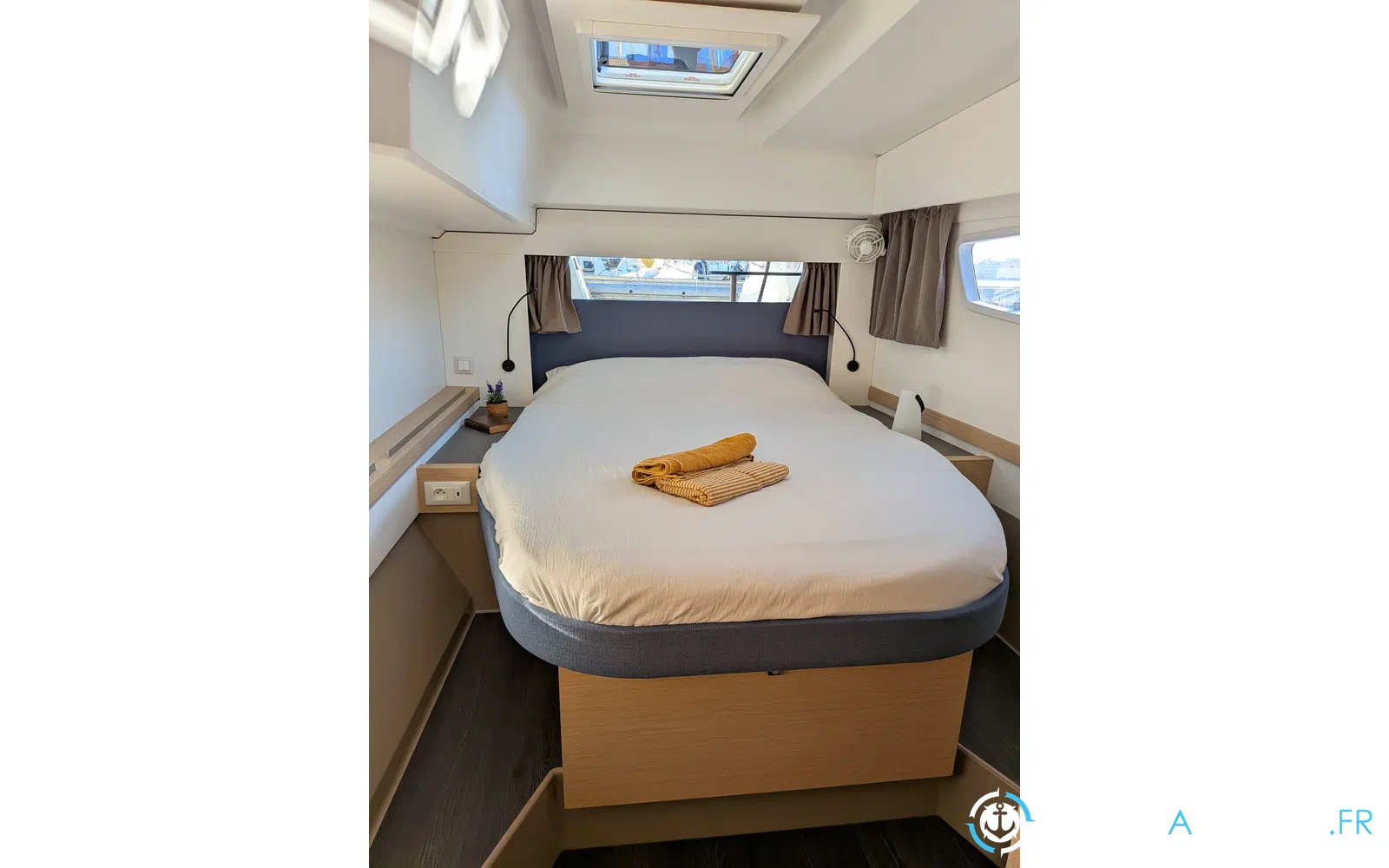 slider 66 Fountaine Pajot Astrea 42