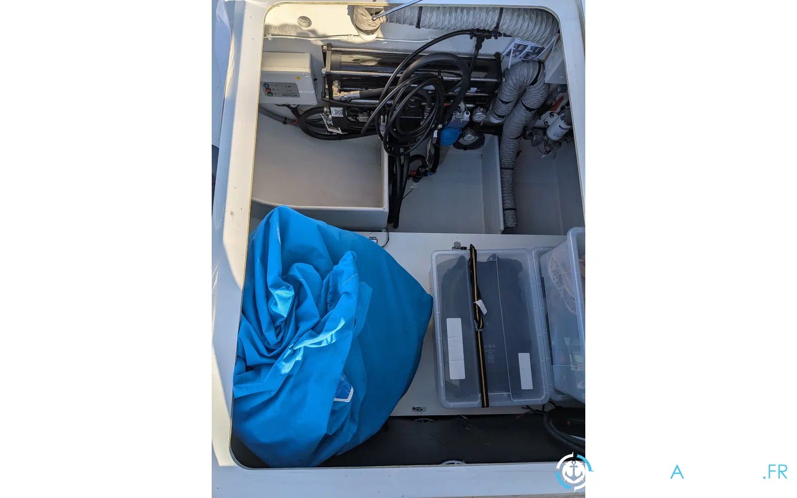 slider 82 Fountaine Pajot Astrea 42
