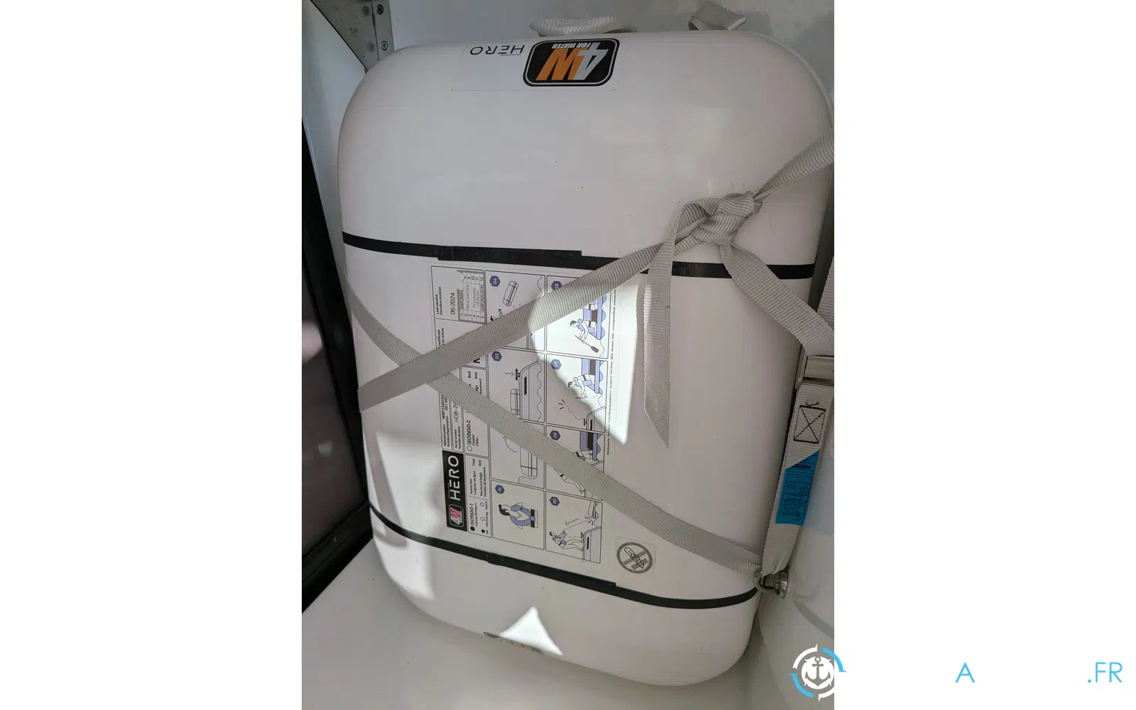 slider 93 Fountaine Pajot Astrea 42