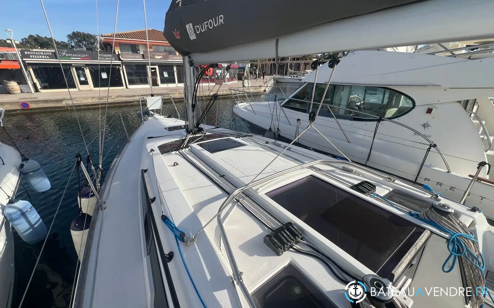 slider 10 Dufour 32
