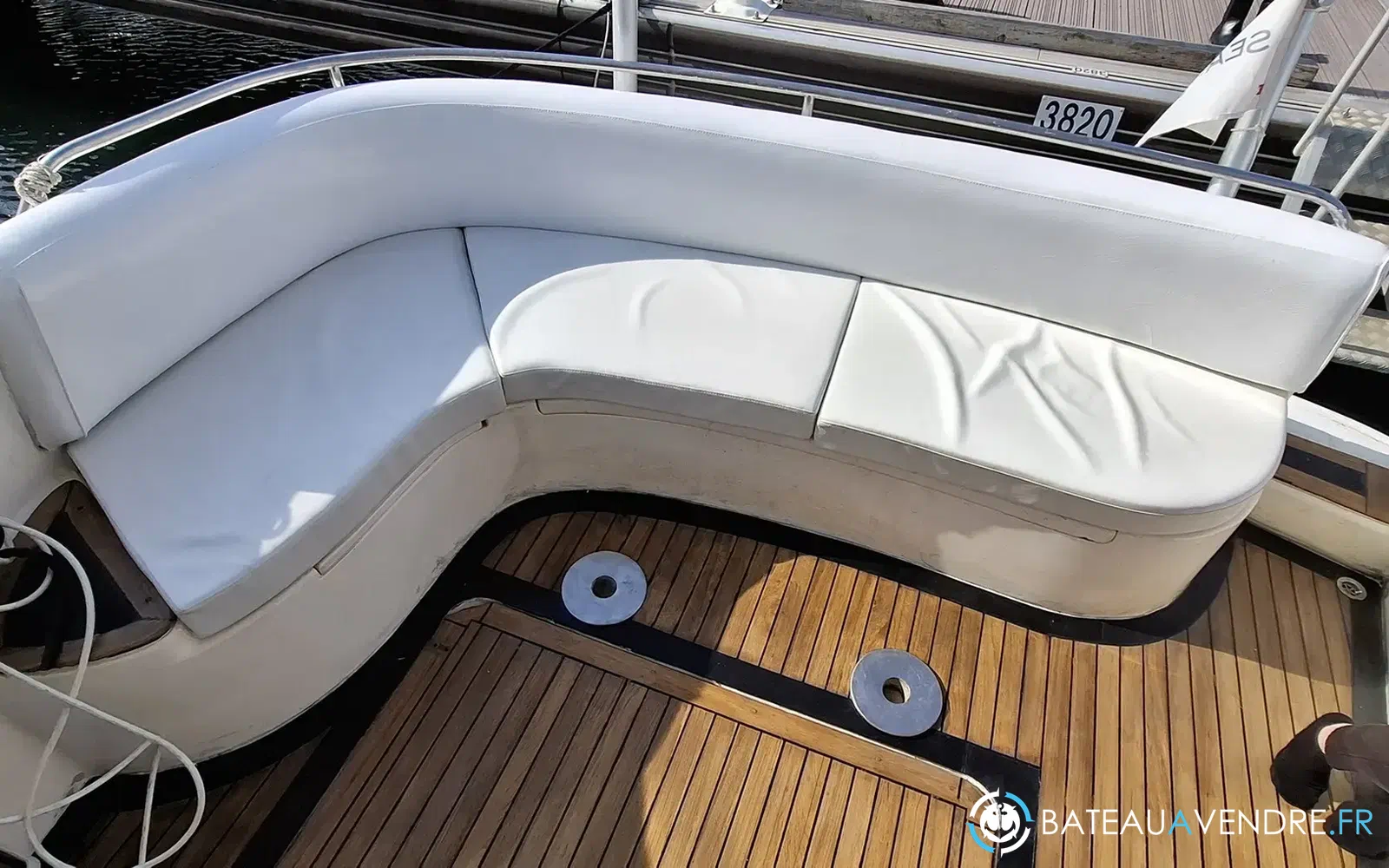 slider 26 Sealine 360