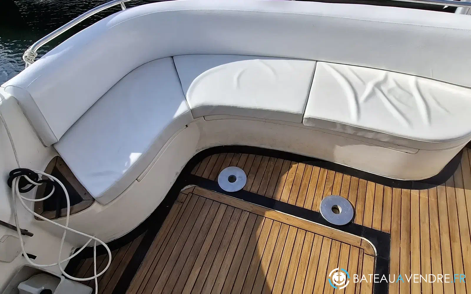 slider 27 Sealine 360