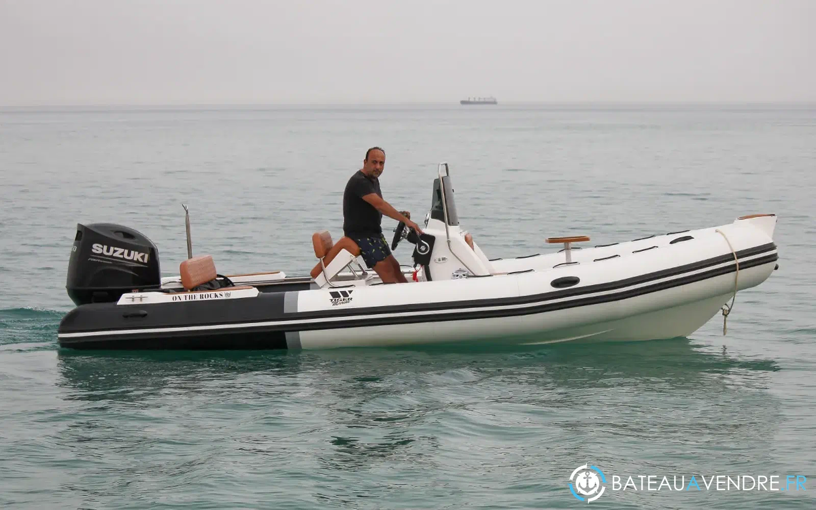 slider 2 Tiger Marine Tiger 650 Open