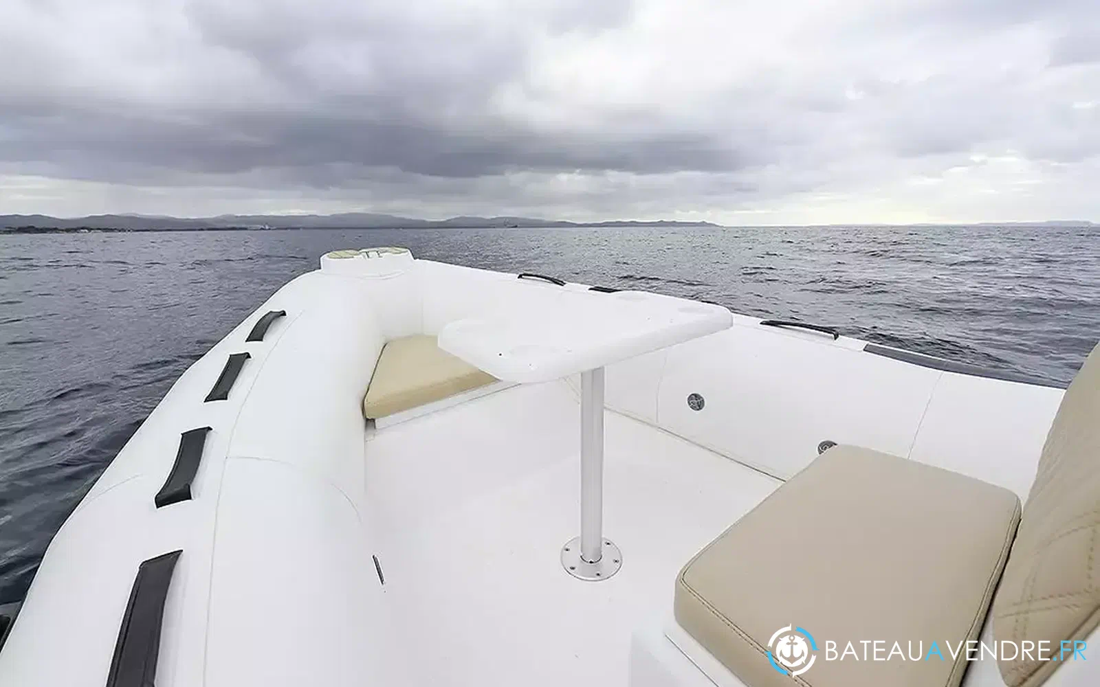 slider 2 Tiger Marine Tiger 600 Open