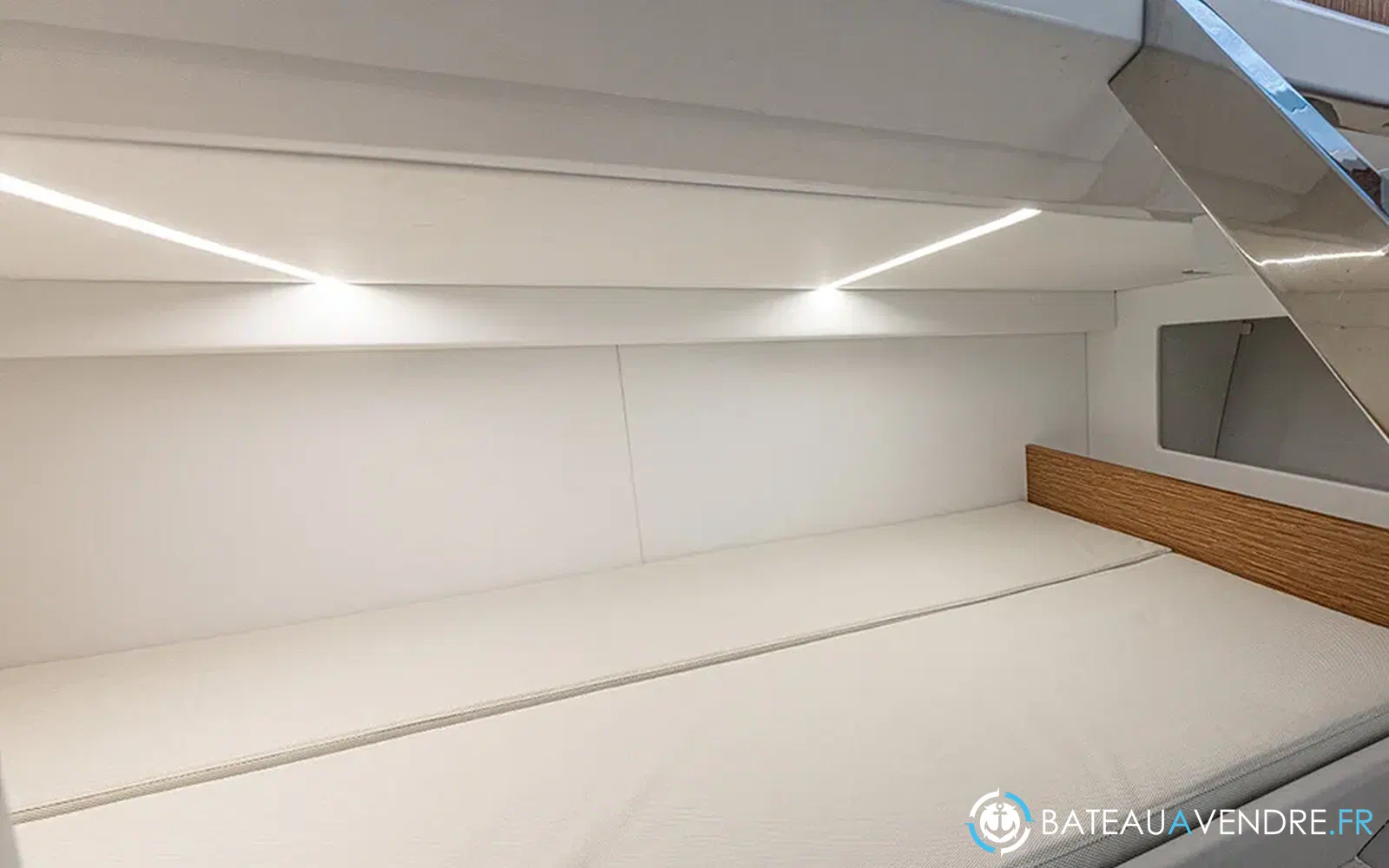 slider 11 Rio Yachts Daytona 35 CLASSIC