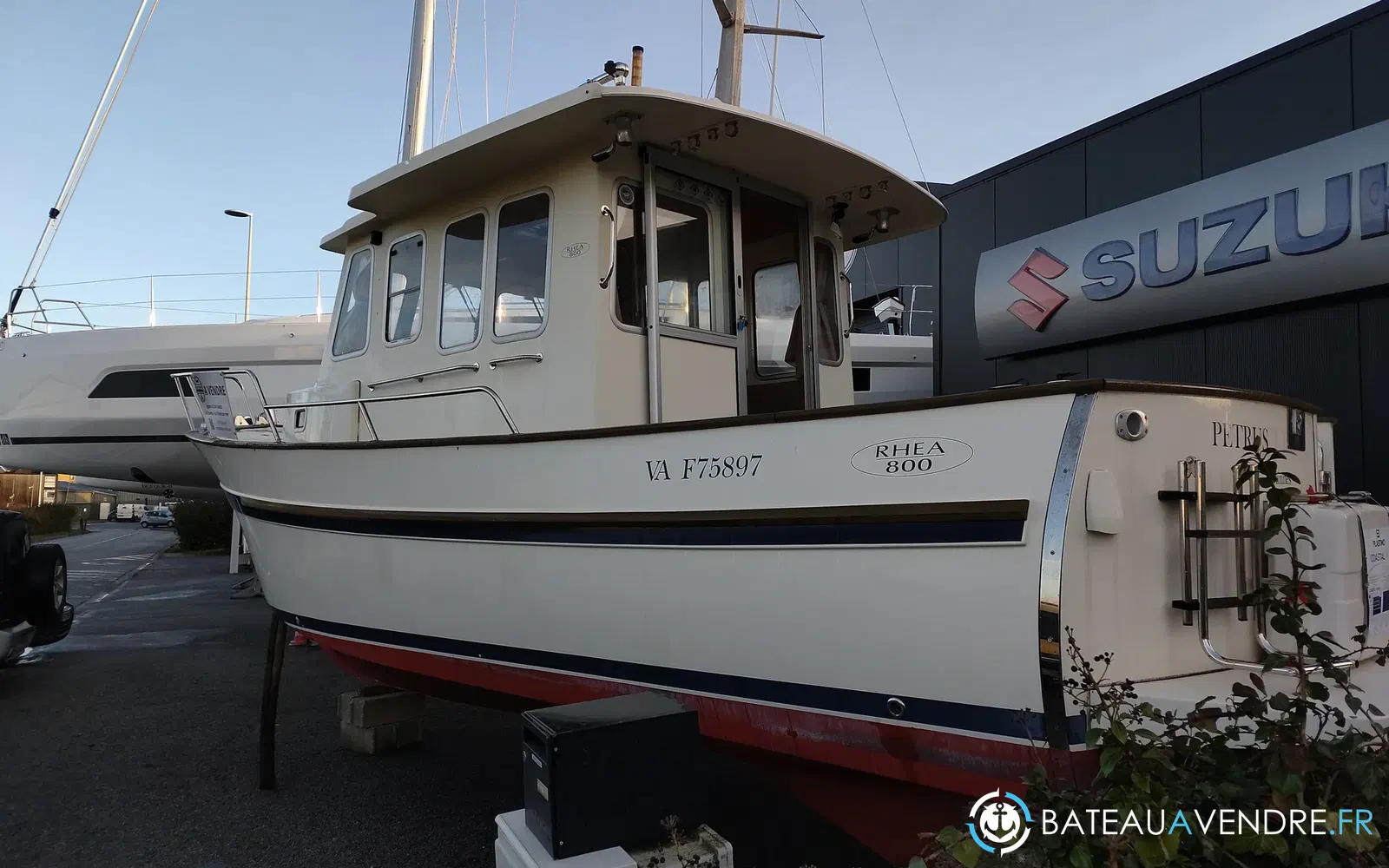slider 11 Rhea 800 Timonier
