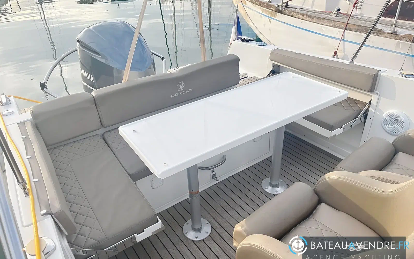 slider 13 Pacific Craft 750 Open
