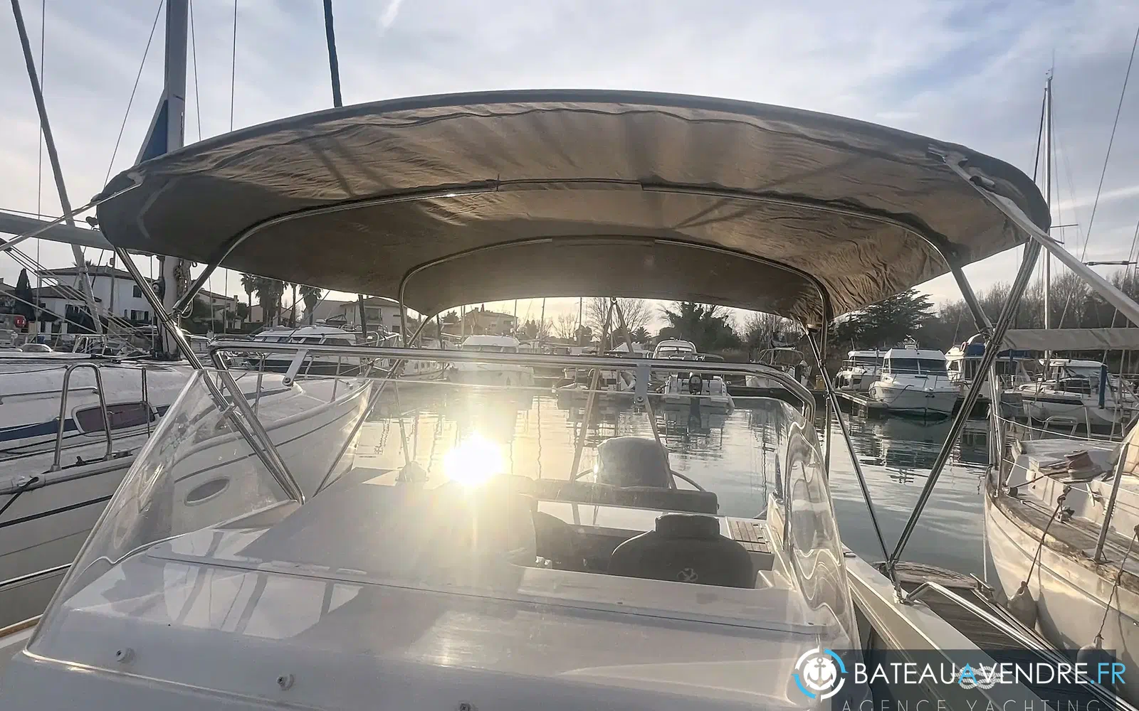 slider 20 Pacific Craft 750 Open