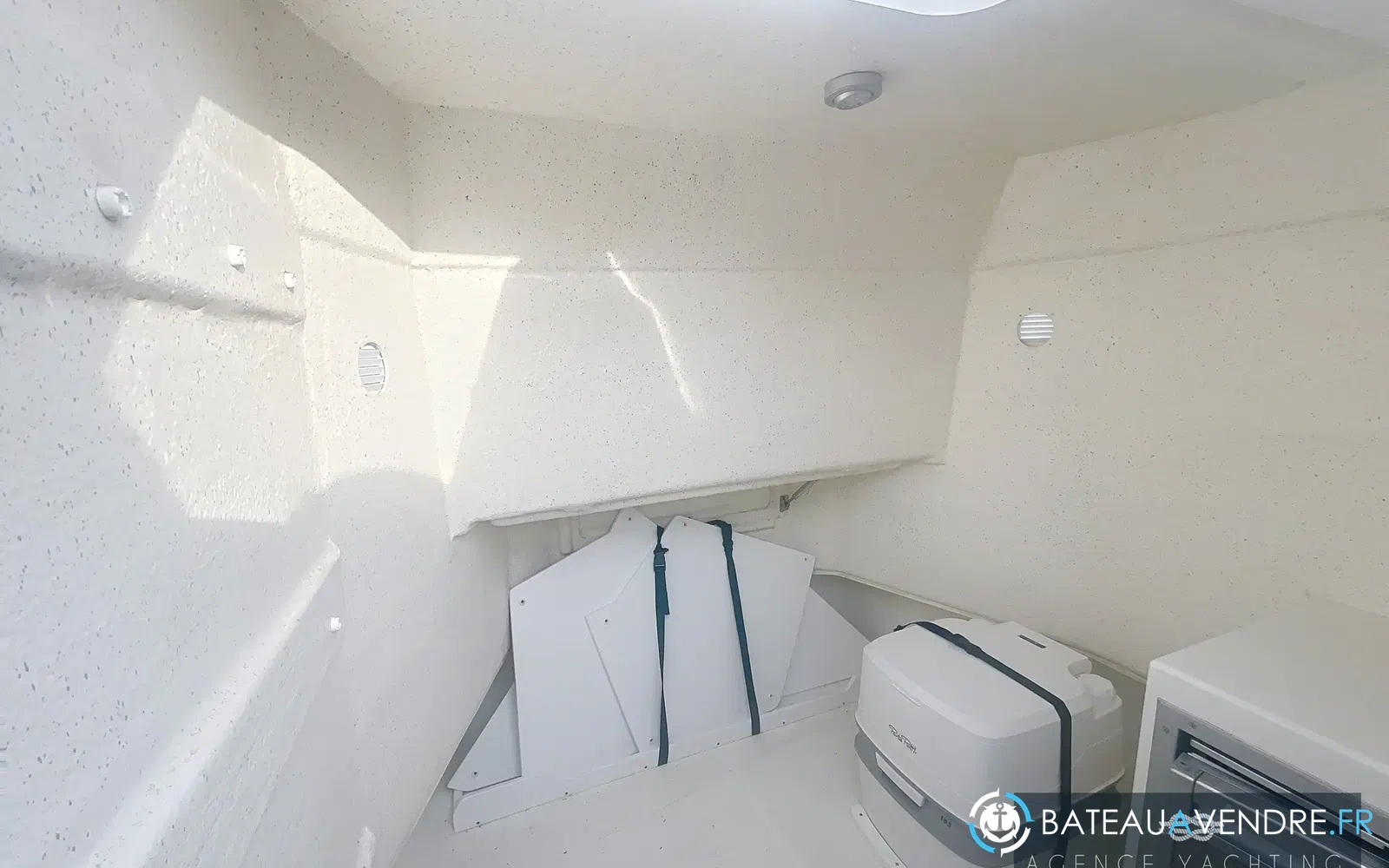 slider 23 Pacific Craft 750 Open