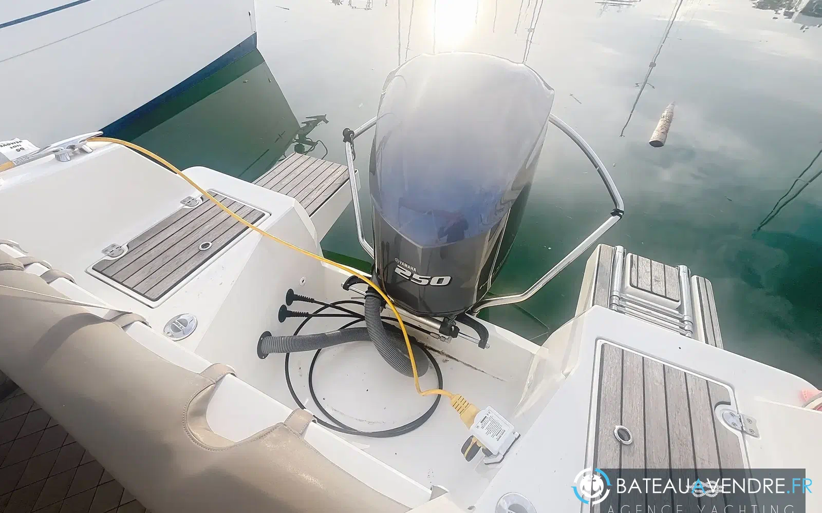 slider 25 Pacific Craft 750 Open