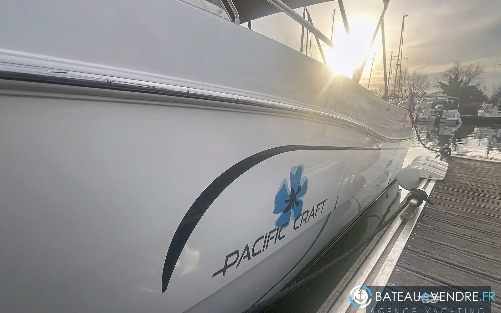 slider 3 Pacific Craft 750 Open