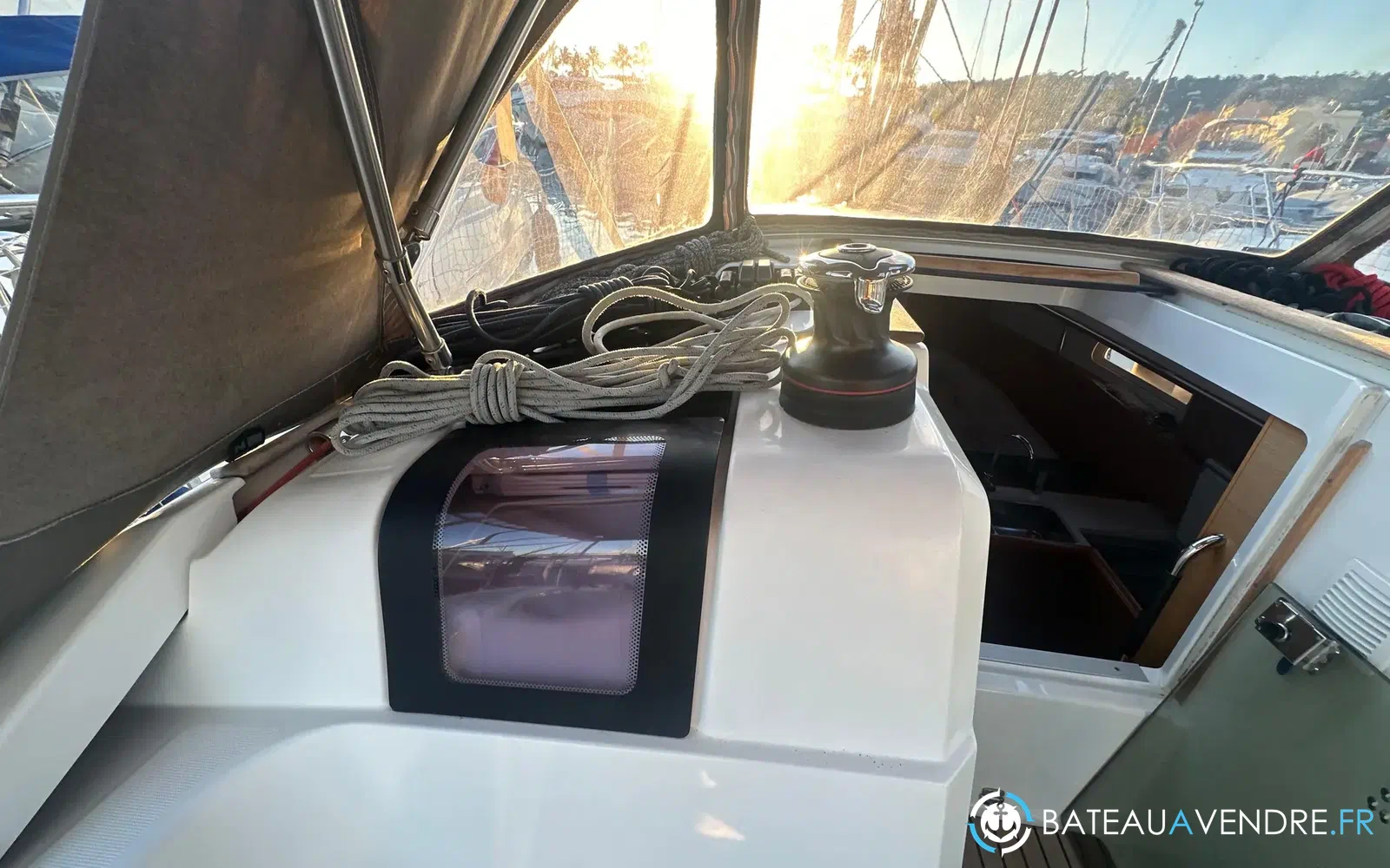 slider 11 Jeanneau Sun Odyssey 379