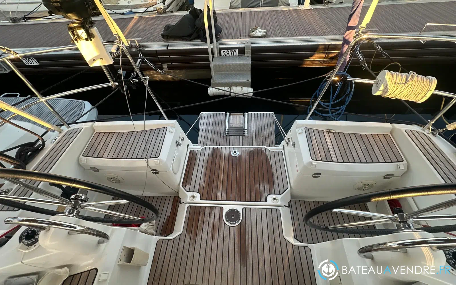 slider 12 Jeanneau Sun Odyssey 379
