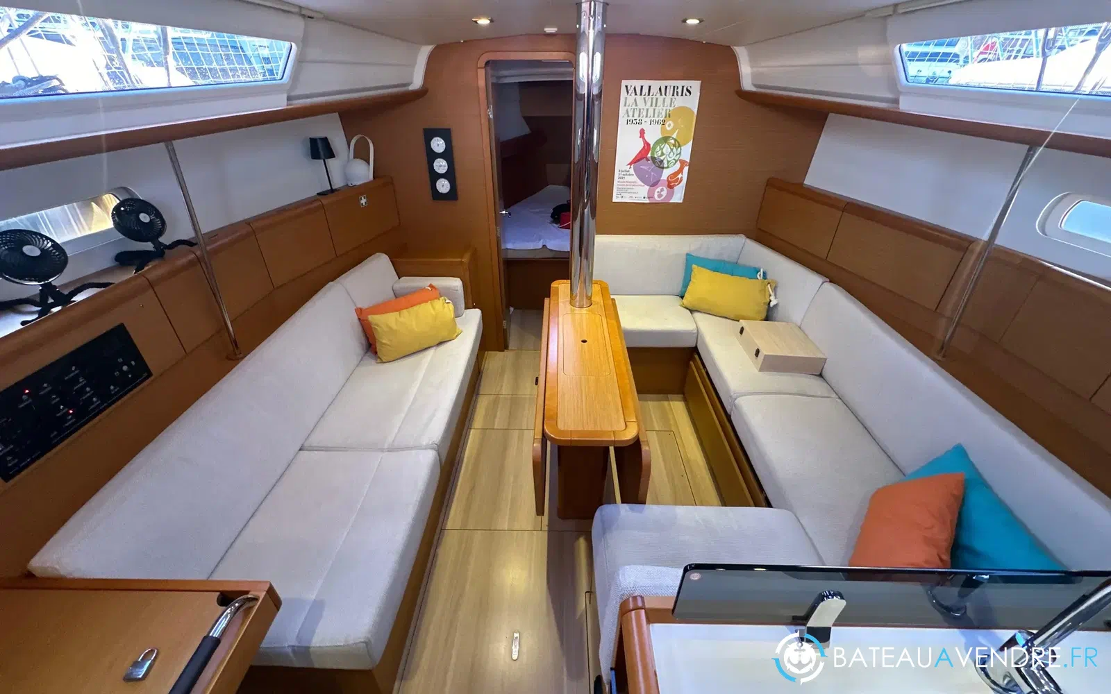 slider 19 Jeanneau Sun Odyssey 379
