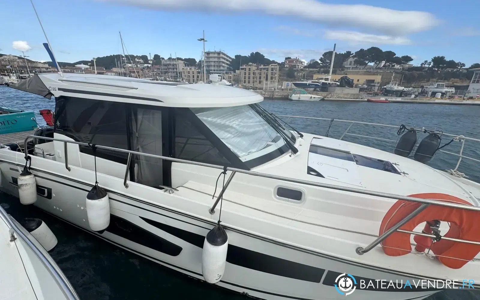 slider 7 Jeanneau Merry Fisher 1095
