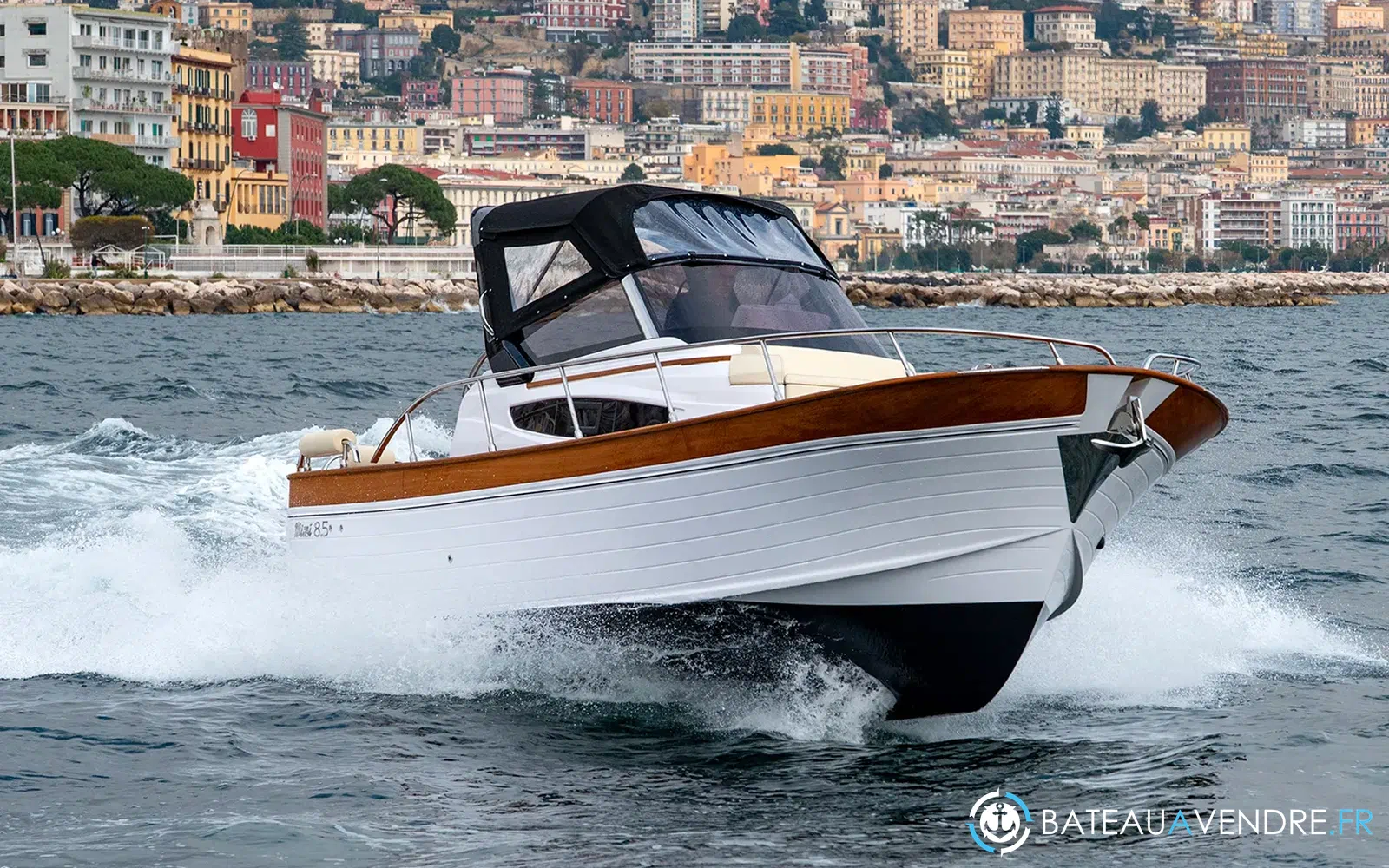 slider 2 Cantieri Mimi Libeccio 8.5 Cabin